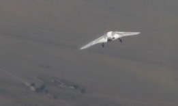 俄罗斯爆料首飞视频,震撼视频曝光，全新战机性能引全球关注