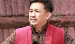 娱乐君吃瓜黄磊微博,黄磊微博吃瓜背后的故事