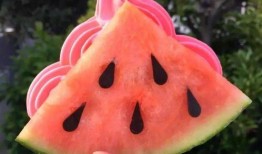 网红青蛙人吃瓜,揭秘网红美食背后的故事