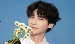 娱乐圈爆料君罗云熙,娱乐圈爆料君揭秘，明星背后的故事