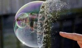 泡沫在线观看,在线观看，揭秘虚拟世界的真实诱惑